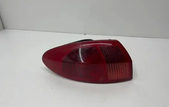 Alfa Romeo 147 Rear/tail lights 46556349 B032 03322010