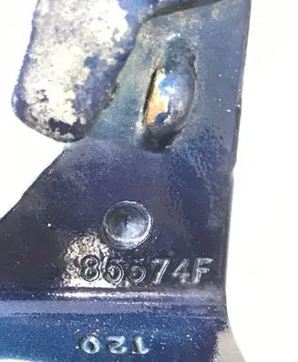 Chrysler Pacifica Front door lower hinge 85574F