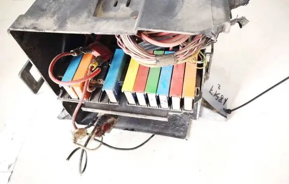 Opel Vivaro Fuse box set