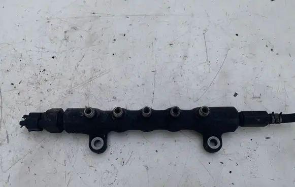Toyota Corolla Verso AR10 Fuel main line pipe