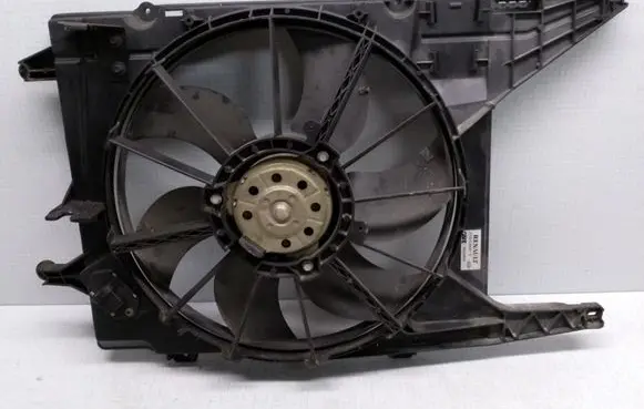 Renault Scenic I Radiator cooling fan shroud 7700426681B 9020906