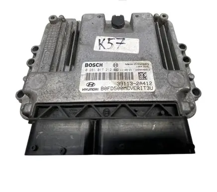 Hyundai i30 Engine control unit/module 391132A412 0281017212 1039S46913