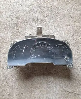 Toyota Avensis Verso Speedometer (instrument cluster) 8380044530