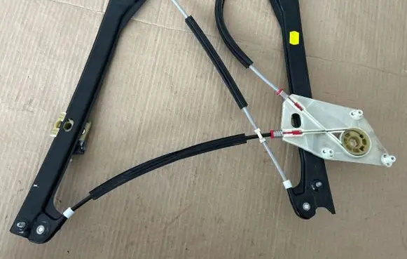 Volkswagen Polo V 6R Front door electric window regulator 6R4837462D