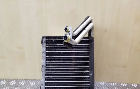 Air conditioning (A/C) radiator (interior)
