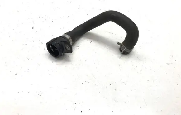 Volvo XC40 Engine coolant pipe/hose 32138742