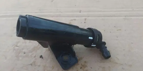 KIA Ceed Headlight washer spray nozzle