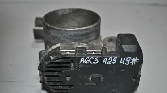 Audi A6 S6 C5 4B Throttle valve 078133062B 0280750030