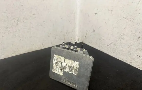BMW 5 G30 G31 ABS Pump 6884576 A005D688 6884575