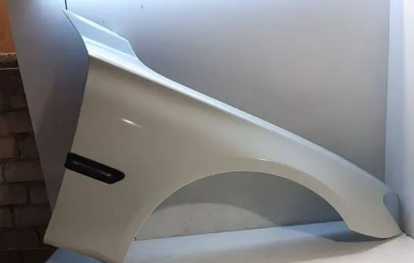 BMW 7 F01 F02 F03 F04 Fender 7203372