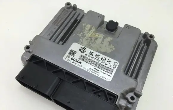 Volkswagen Beetle A5 Engine control unit/module 03L906018PN 0281018843