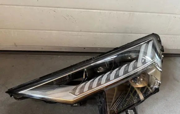 Headlight/headlamp