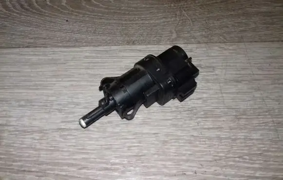 Volvo V50 Brake pedal sensor switch 3M5T13480