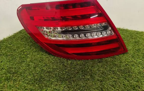 Mercedes-Benz C W204 Rear/tail lights 2049060403 601000 601403
