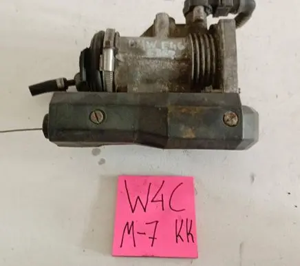 BMW 3 E46 Throttle body valve 1384648