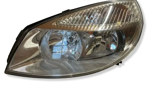 Renault Scenic II - Grand scenic II Headlight/headlamp 15810300