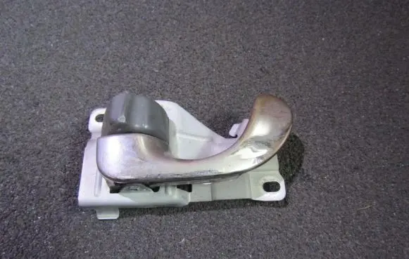 Mitsubishi Galant Front door interior handle