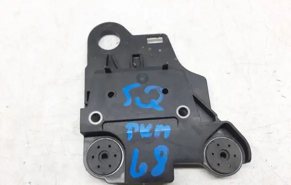 Audi Q3 F3 ABS pump bracket 5Q0614235