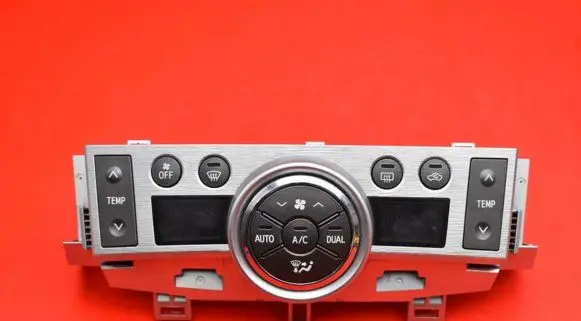 Toyota Corolla Verso E110 Climate control unit 55900-0F081