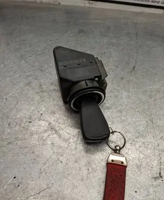 Mercedes-Benz E W210 Ignition lock 2105450008 7033716990206105