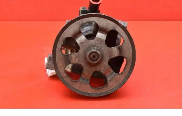 Honda FR-V Power steering pump RJL004183D