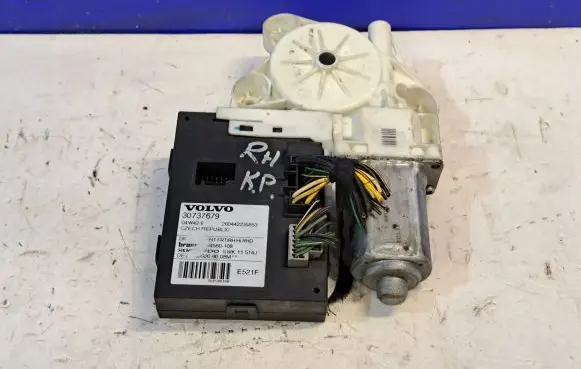 Volvo S40 Front door window regulator motor 30737679