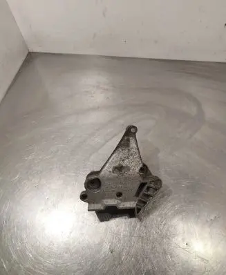 Volkswagen Caddy Engine mounting bracket 03G199207G 550KTS112