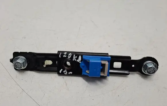 Hyundai i20 (GB IB) Seat belt adjustment rail 