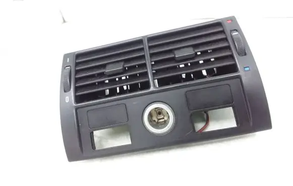 BMW X5 E53 Rear air vent grill 8370910