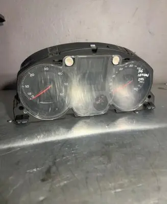 Volkswagen PASSAT B6 Speedometer (instrument cluster) 3C0920960K A2C53144895