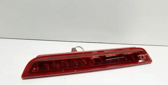KIA Carnival Third/center stoplight 927004D000