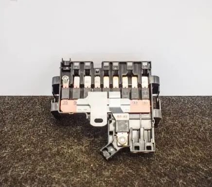 BMW 5 F10 F11 Fuse box set 10688710