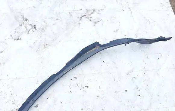 Audi A4 S4 B8 8K Wiper trim 8K2819403
