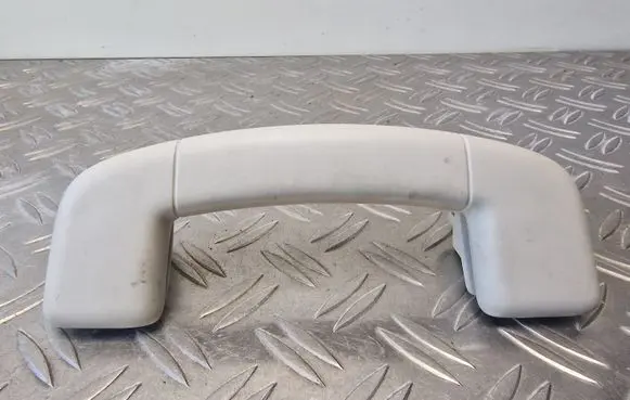 Volkswagen PASSAT B8 Front interior roof grab handle 3G0857607B