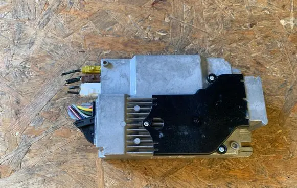 BMW X5 G05 Antenna control unit 5A48219