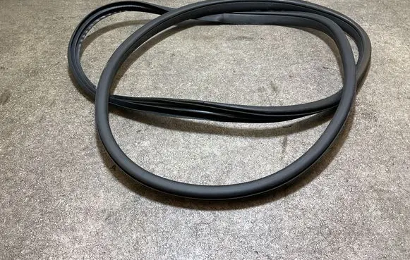 MG MG4 ev Front door rubber seal 