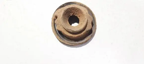Volkswagen Polo IV 9N3 Front coil spring rubber mount 1j0512149b