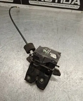 Mercedes-Benz E W211 Loading door lock A1717500185