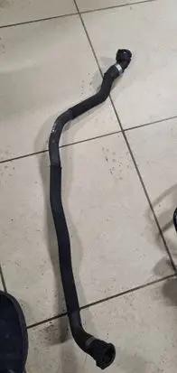 BMW 5 F10 F11 Engine coolant pipe/hose 8377671