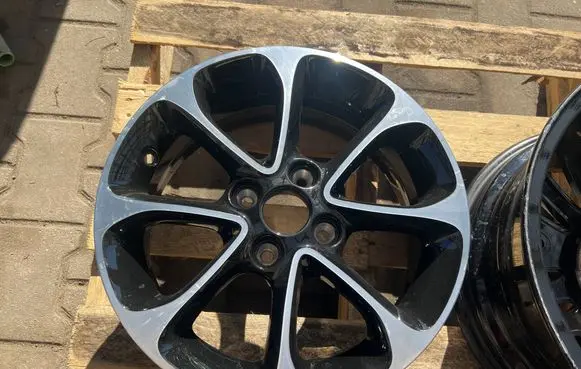 Smart ForTwo III C453 R15 alloy rim A4534010200