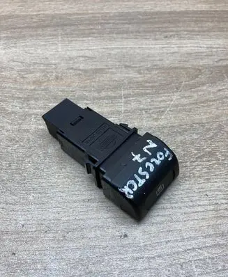 Subaru Forester SG Windscreen/window heater switch SUBARUFORESTER