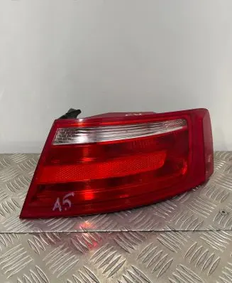 Audi A5 8T 8F Rear/tail lights 8T0945096 AU484