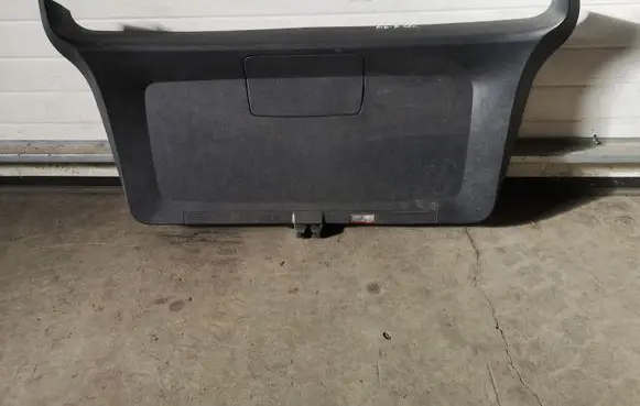 Mercedes-Benz B W245 Tailgate trim A1697400270 A1697470371