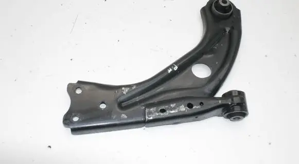 Opel Combo E Front lower control arm/wishbone 98138523