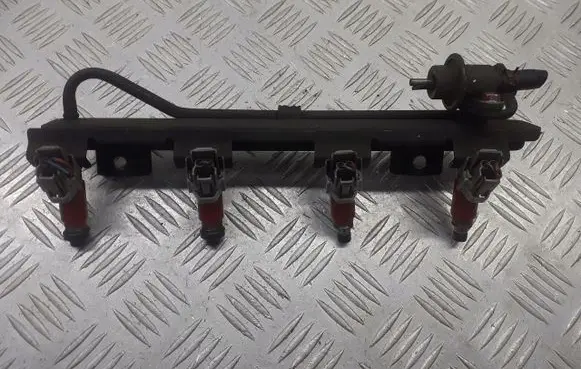 Suzuki Baleno EG Fuel main line pipe