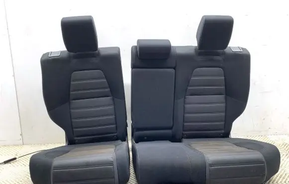 Honda CR-V Second row seats 