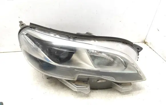 Peugeot Traveller Headlight/headlamp 9808235780