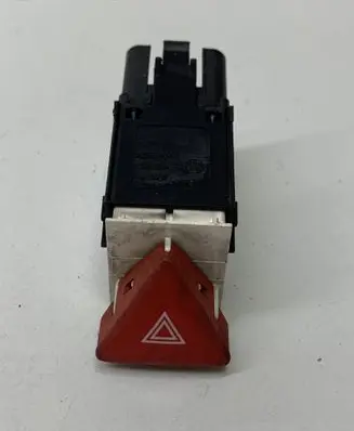 Volkswagen PASSAT B6 Hazard light switch 3C0953509