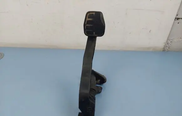 Clutch pedal