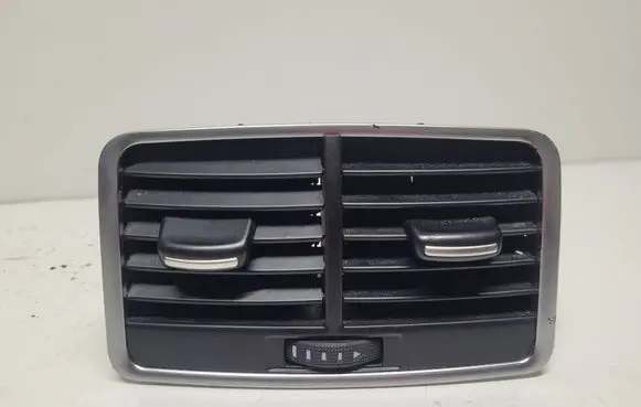 Audi A6 S6 C6 4F Rear air vent grill 4F0819203C
